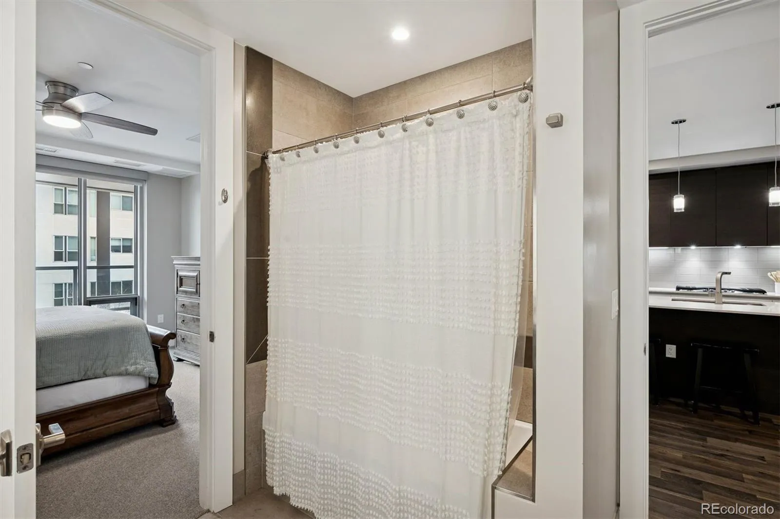 4200 W 17th Avenue #327 Denver CO 80204 MLS #REC4522368 05202026000909 1600 19