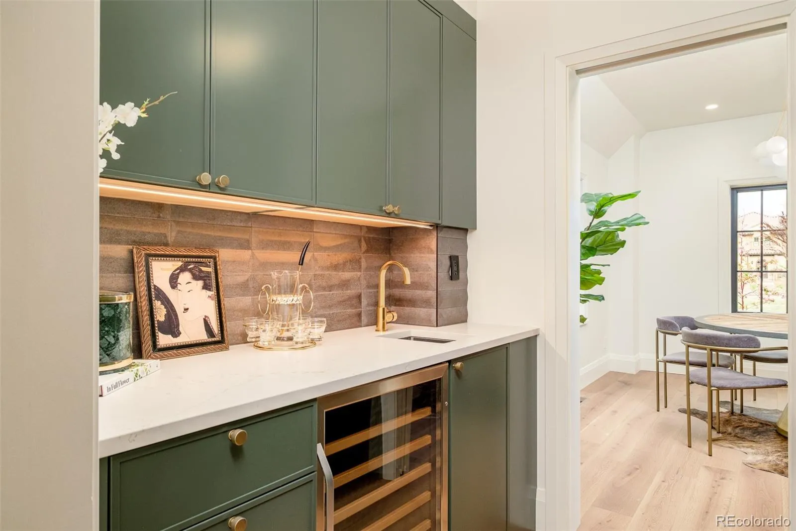 04172026060639 1600 12