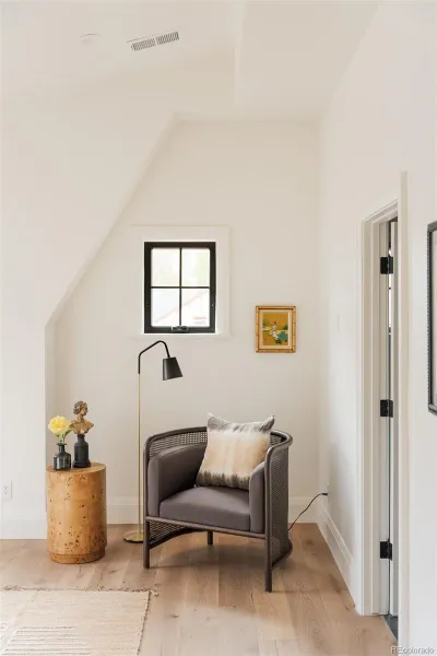 04172026060639 800 25