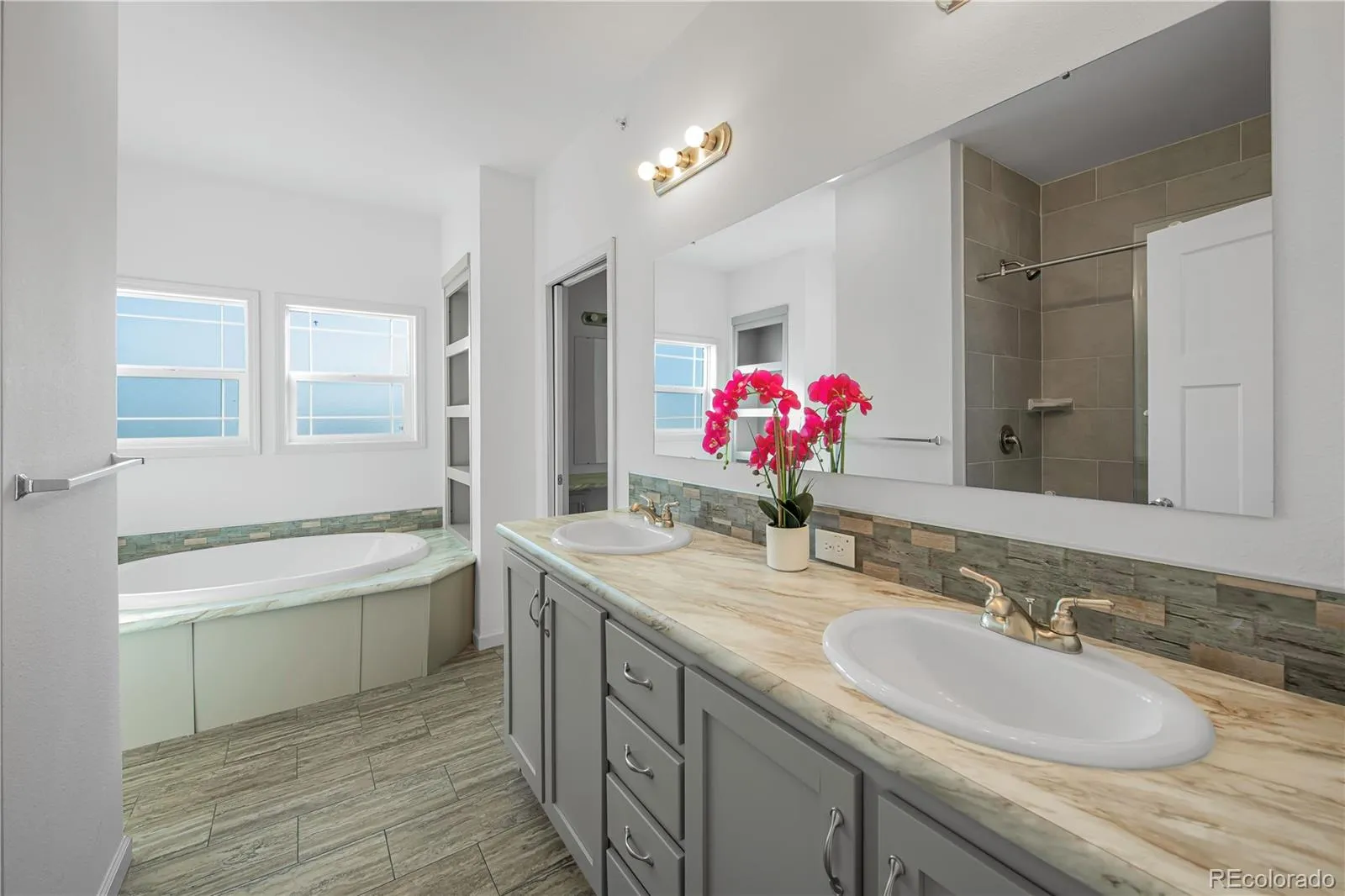 6 Timberlake Court Byers CO 80103 | MLS #REC4522545 04202026234439 1600 9