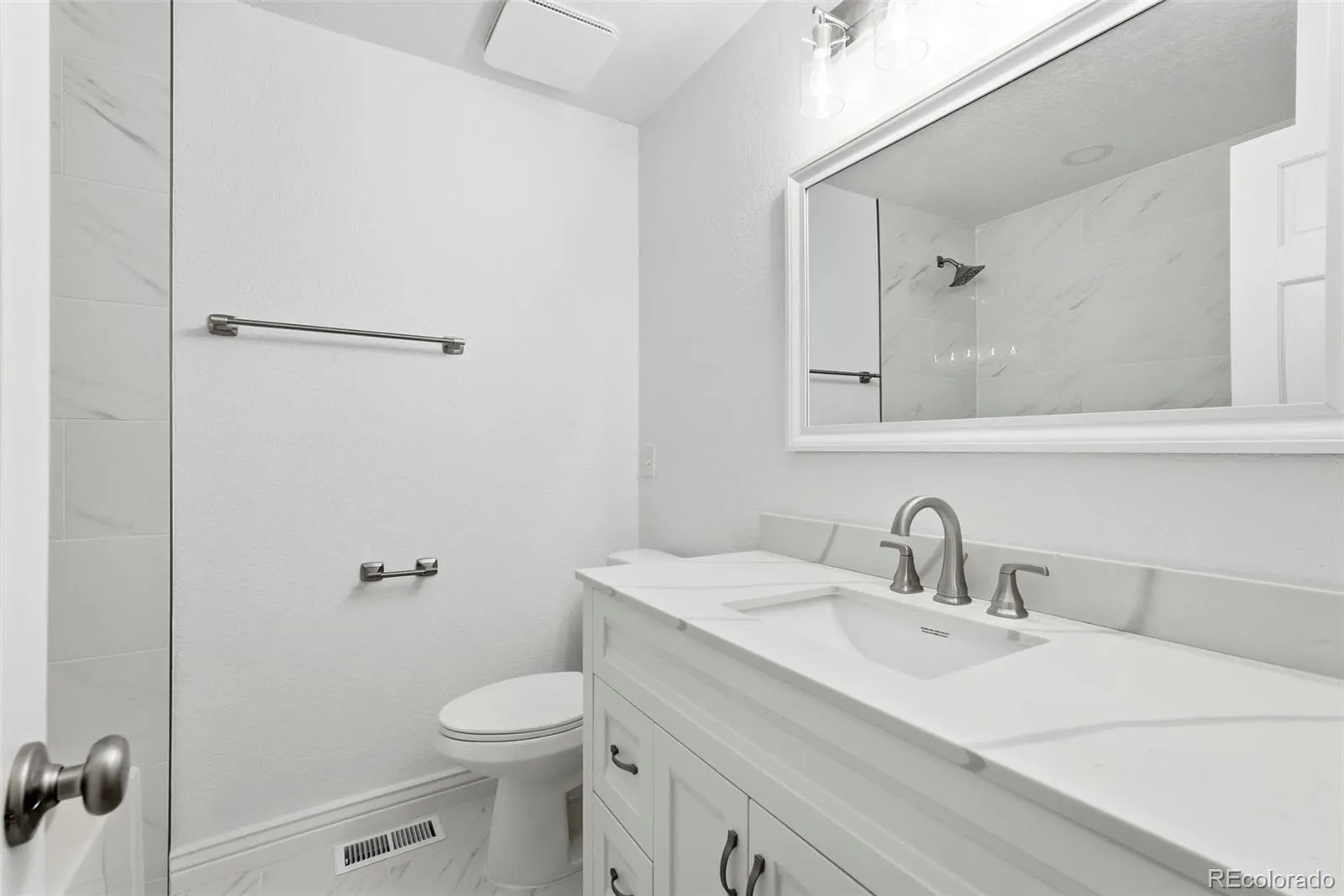8496 Quay Drive Arvada CO 80003 MLS #REC4523163 05142026134503 1600 36