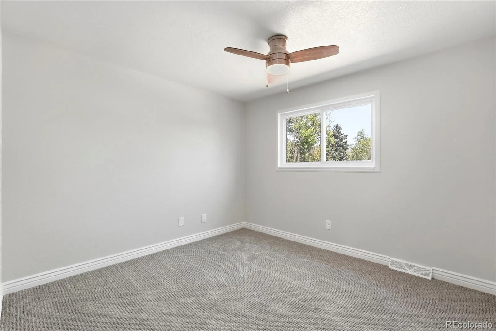 8496 Quay Drive Arvada CO 80003 MLS #REC4523163 05142026134503 1600 37
