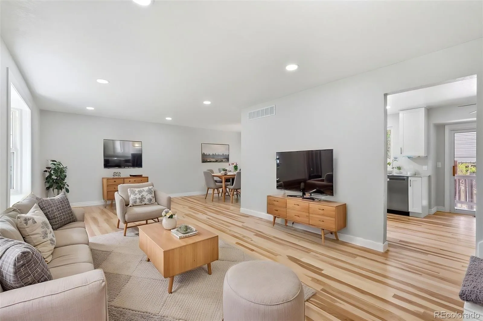 8496 Quay Drive Arvada CO 80003 MLS #REC4523163 05142026134503 1600 4