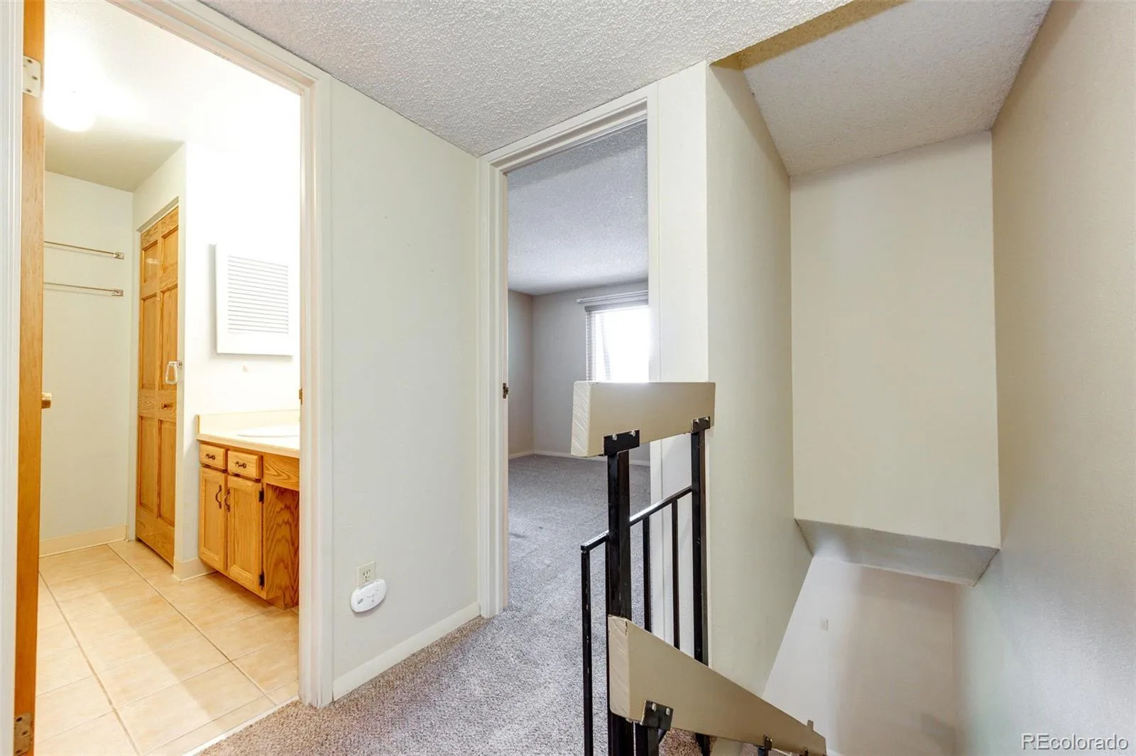 469 E Highline Circle Littleton CO 80122 | MLS #REC4523280 08282026163554 1600 13