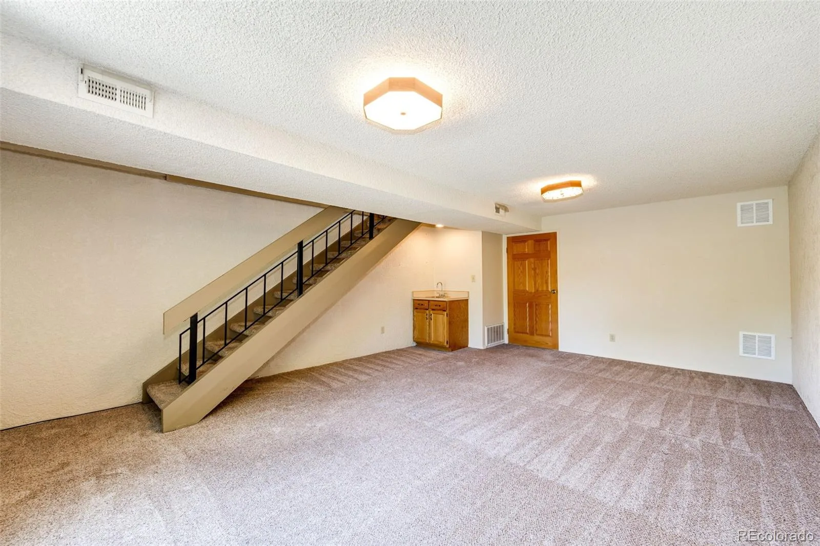 469 E Highline Circle Littleton CO 80122 | MLS #REC4523280 08282026163554 1600 22