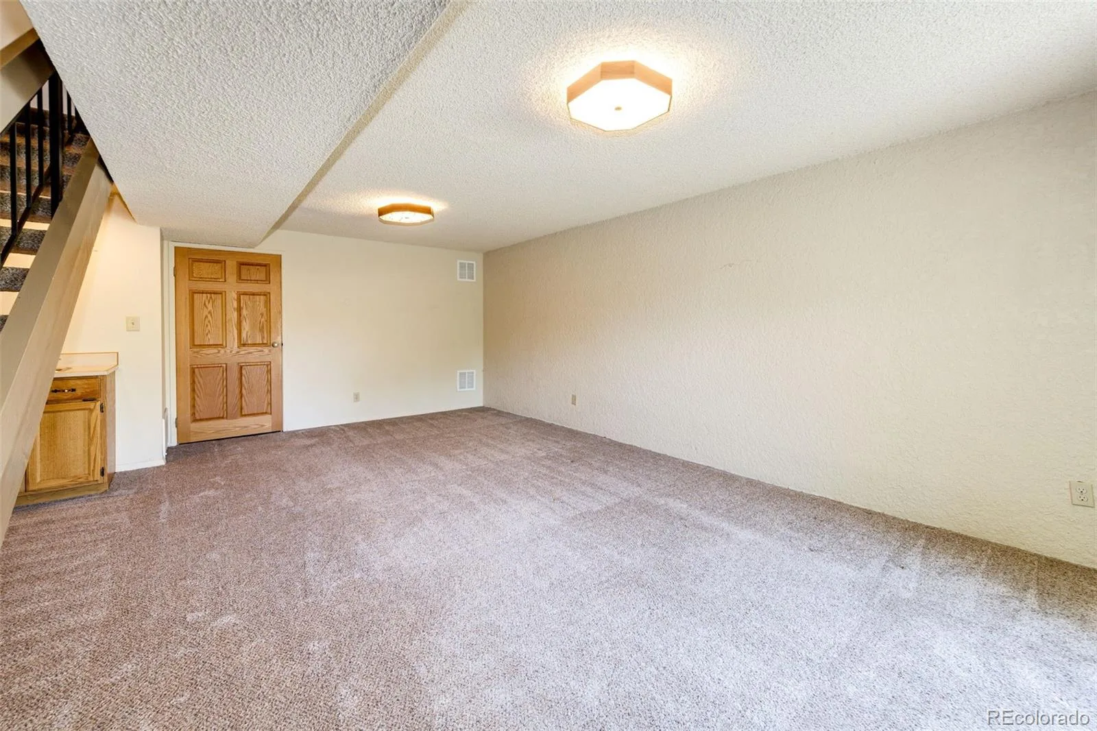 469 E Highline Circle Littleton CO 80122 | MLS #REC4523280 08282026163554 1600 23