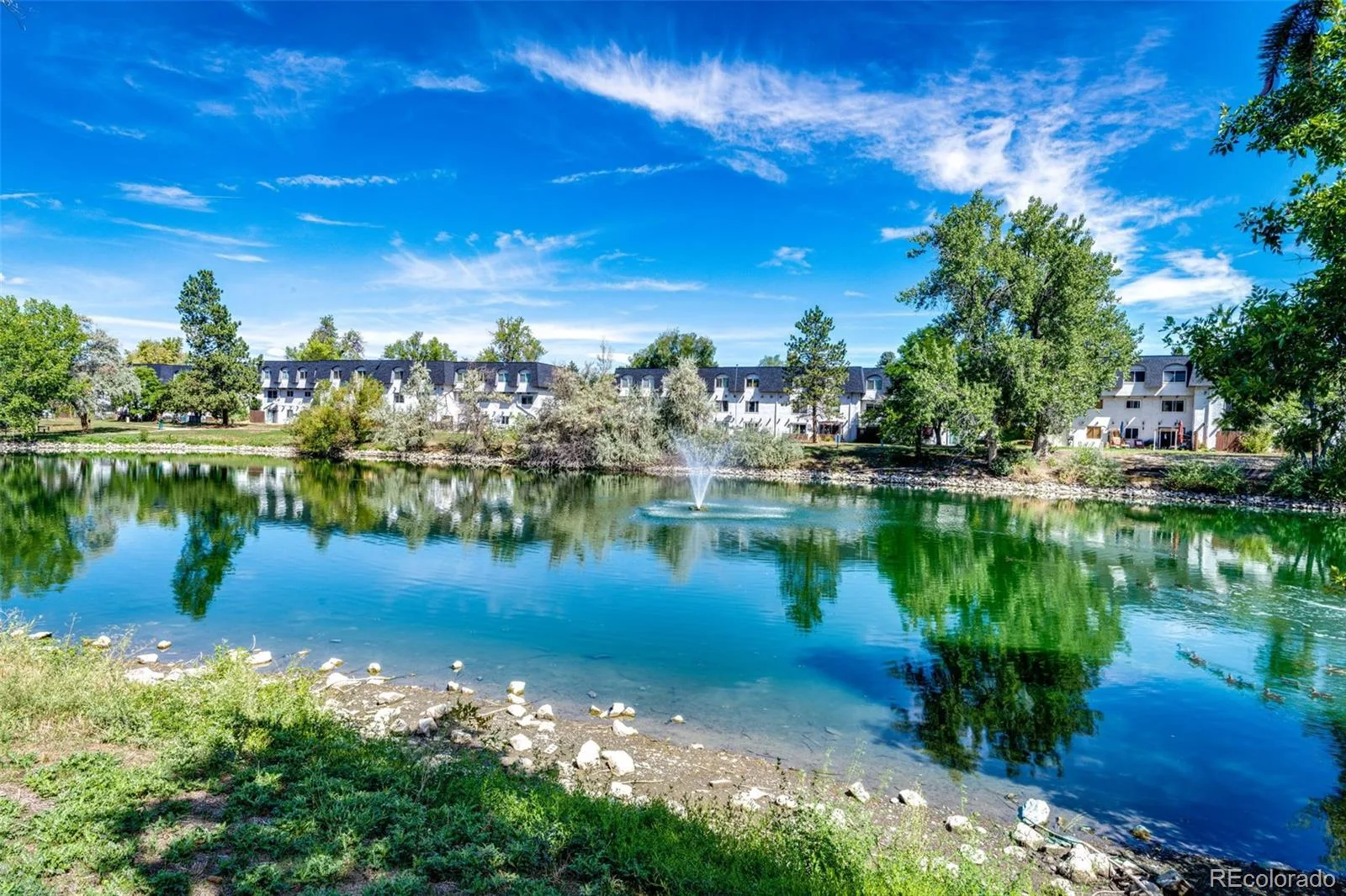 469 E Highline Circle Littleton CO 80122 | MLS #REC4523280 08282026163554 1600 31