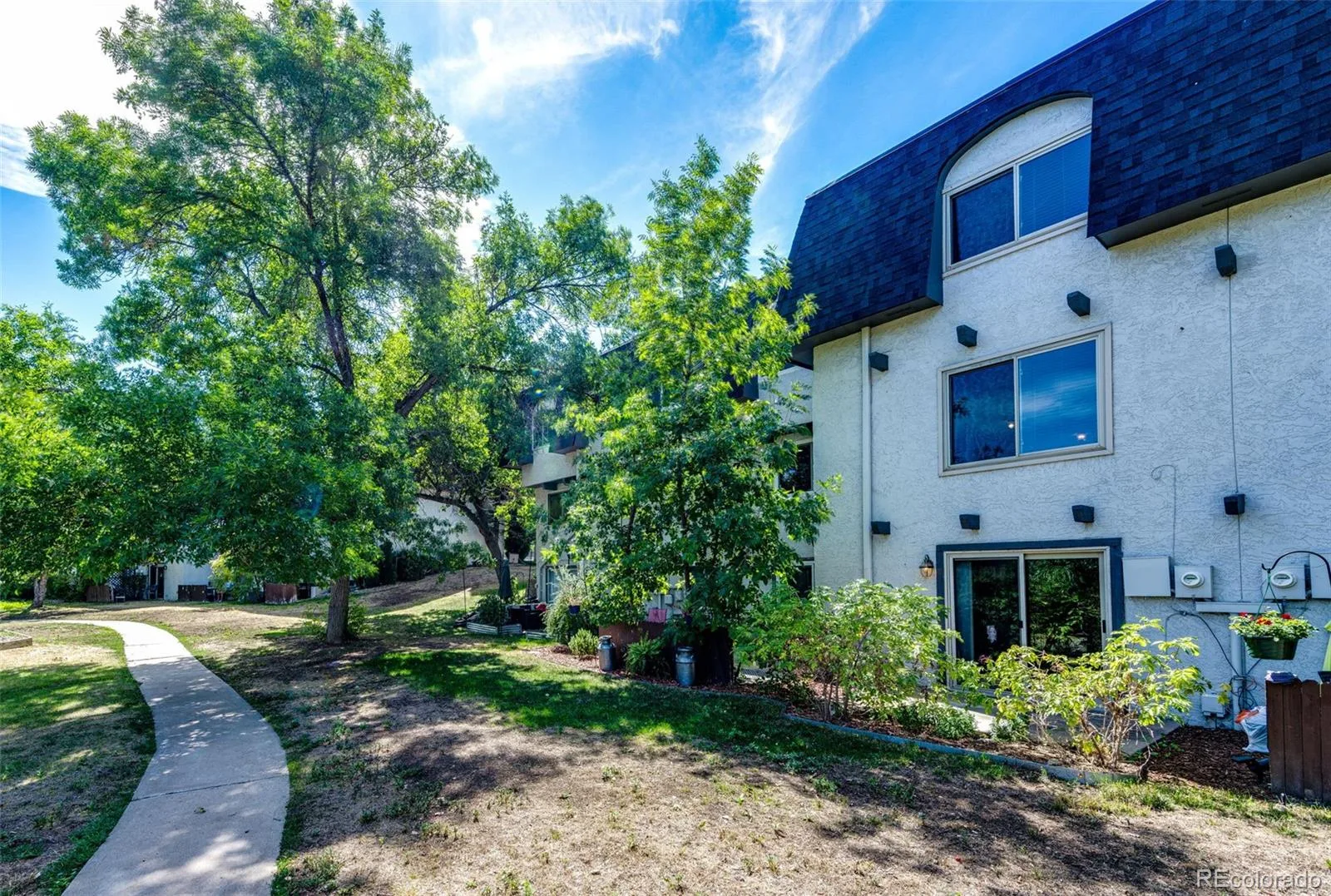 469 E Highline Circle Littleton CO 80122 | MLS #REC4523280 08282026163554 1600 32
