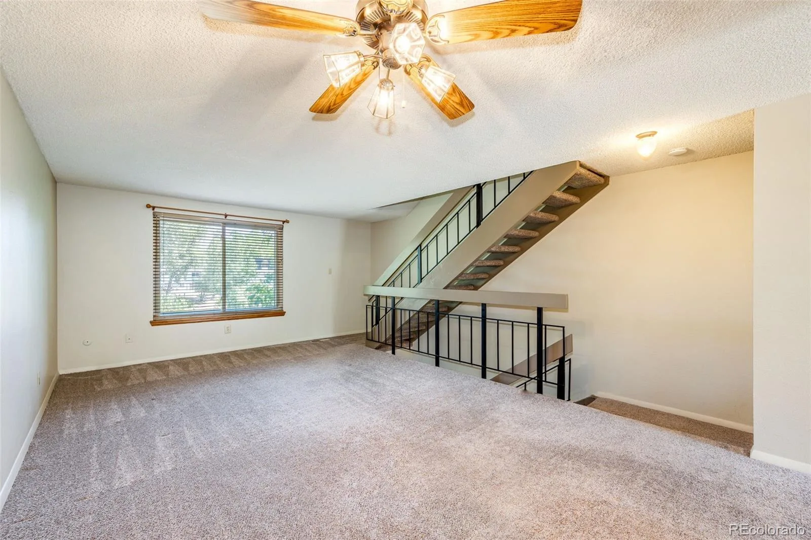 469 E Highline Circle Littleton CO 80122 | MLS #REC4523280 08282026163554 1600 8