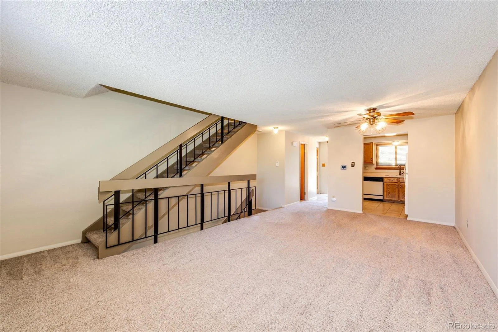 469 E Highline Circle Littleton CO 80122 | MLS #REC4523280 08282026163554 1600 9
