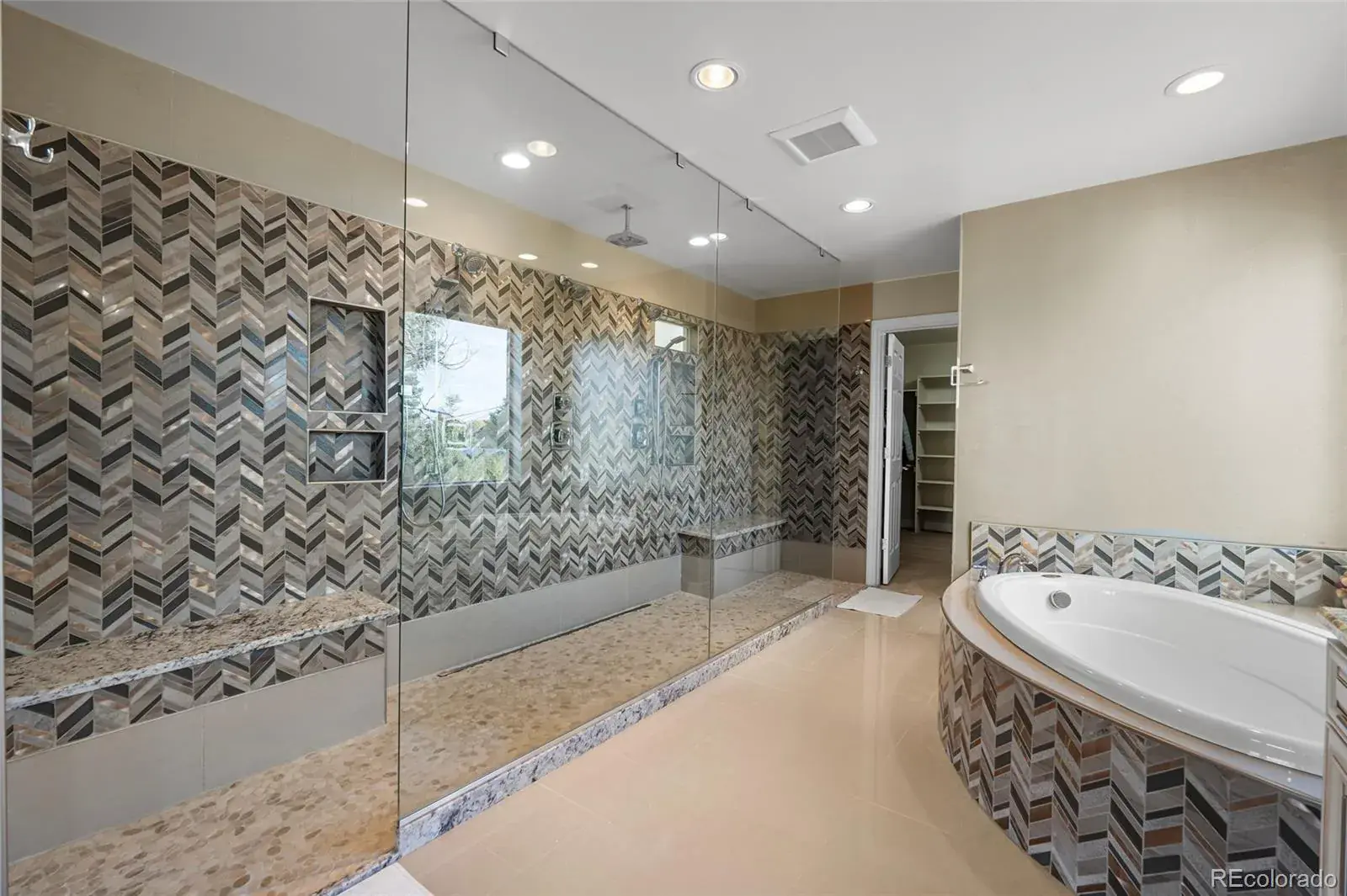 1791 Biscay Street Aurora CO 80011 | MLS #REC4524174 10132025182514 1600 26