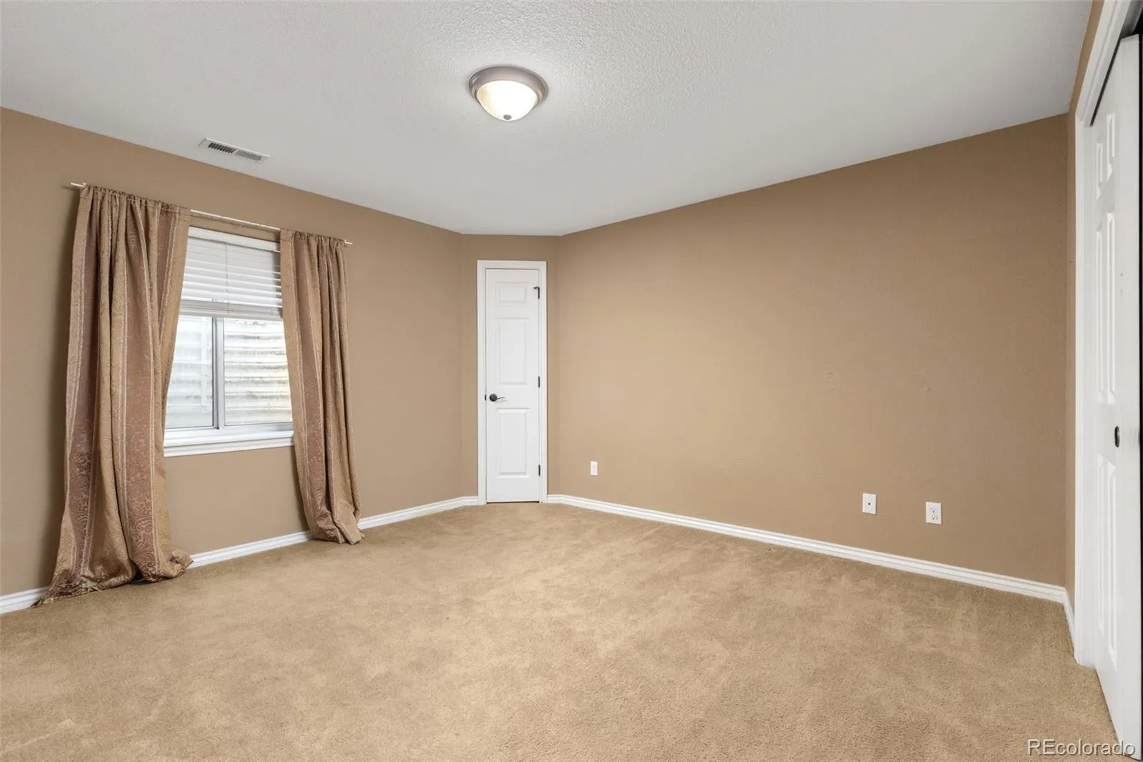 9515 S Bluebead Way Parker CO 80134 MLS #REC4526123 04242026033626 1600 37