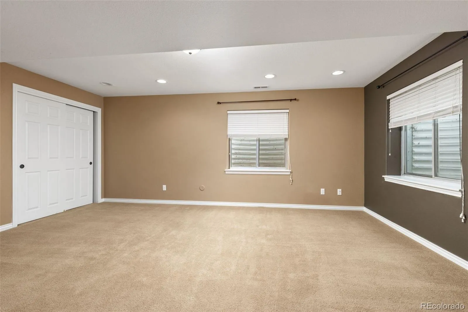 9515 S Bluebead Way Parker CO 80134 MLS #REC4526123 04242026033626 1600 39