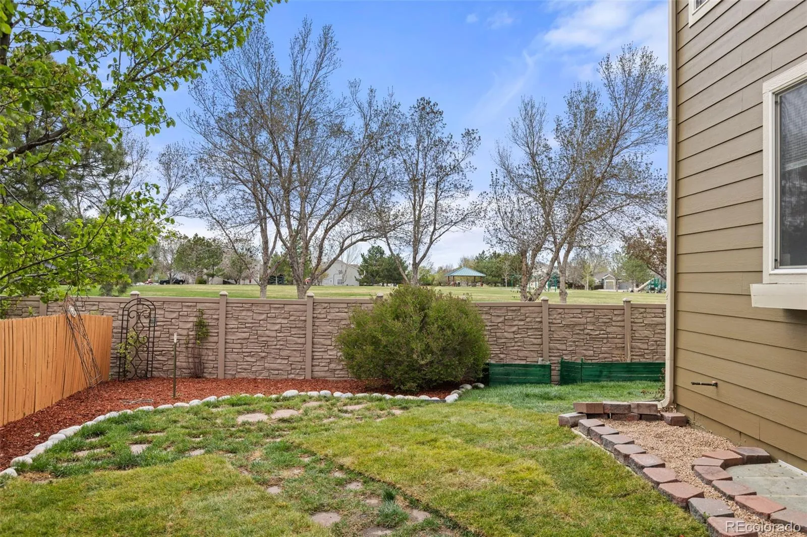 9515 S Bluebead Way Parker CO 80134 MLS #REC4526123 04242026033626 1600 44
