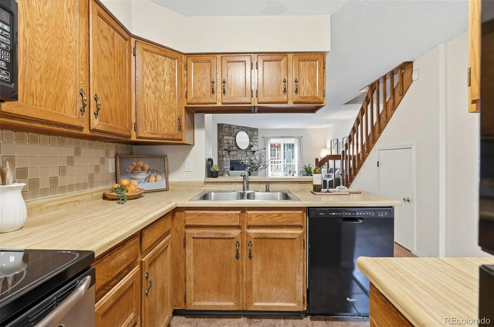 12043 E Hoye Drive Aurora CO 80012 | MLS #REC4526457 06292026202533 1600 15