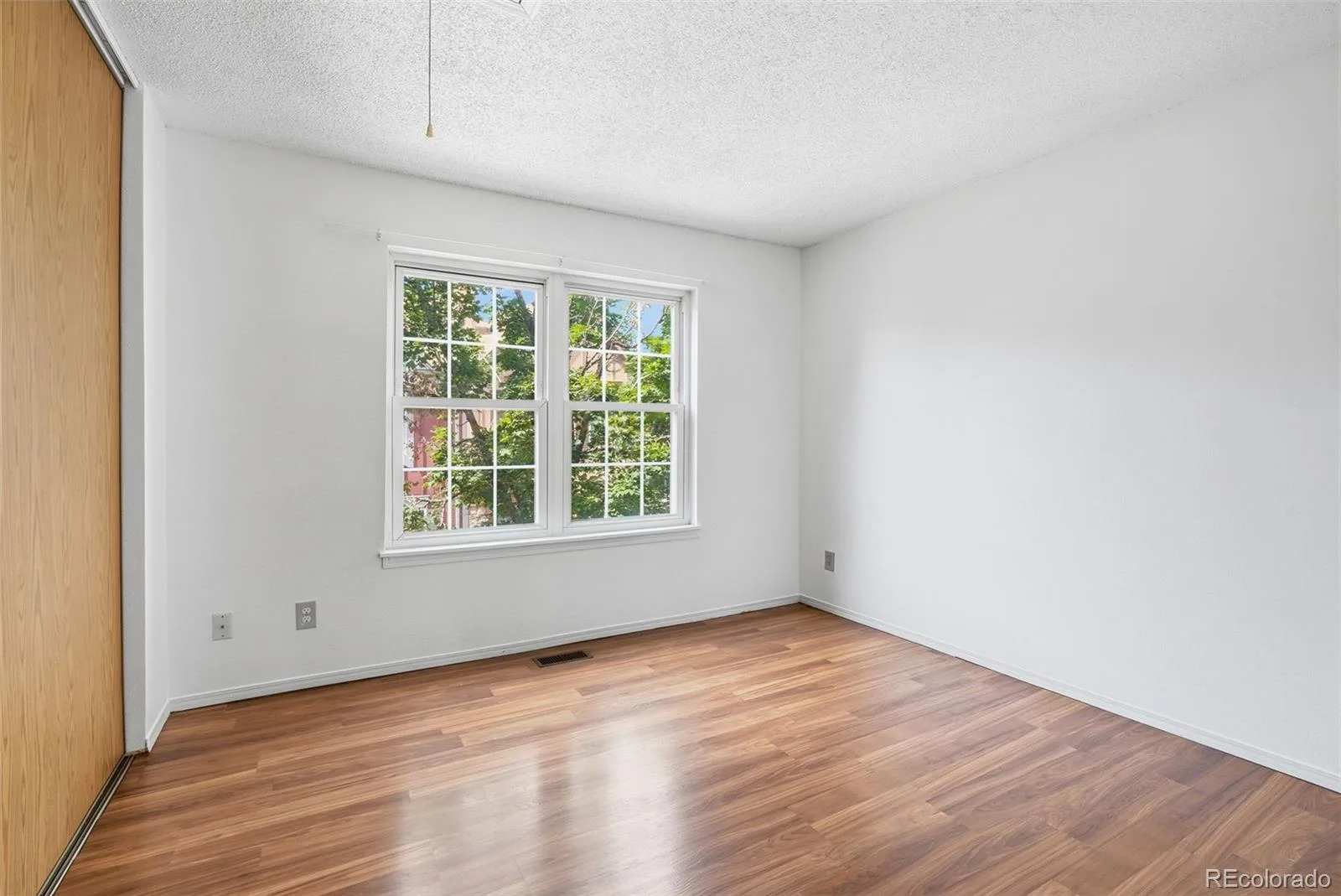 12043 E Hoye Drive Aurora CO 80012 | MLS #REC4526457 06292026202533 1600 26