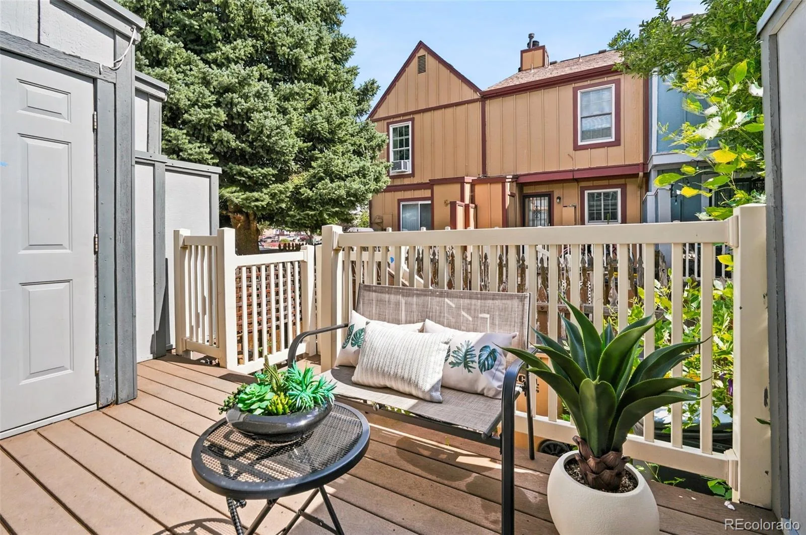 12043 E Hoye Drive Aurora CO 80012 | MLS #REC4526457 06292026202533 1600 28