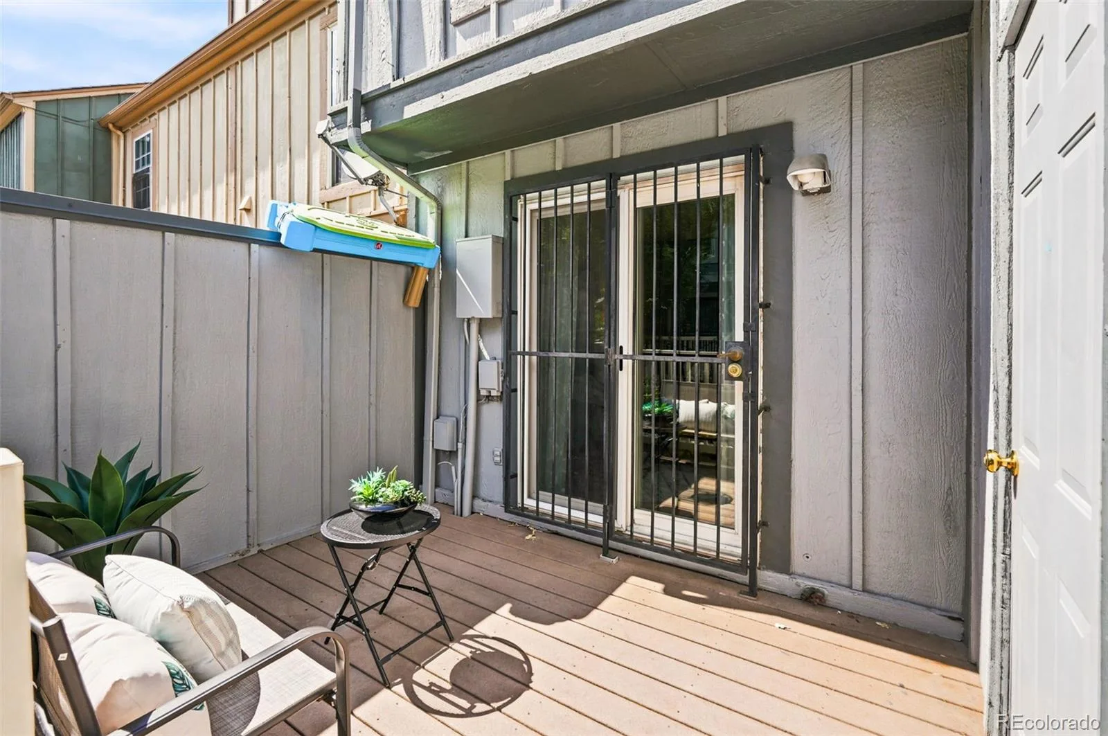 12043 E Hoye Drive Aurora CO 80012 | MLS #REC4526457 06292026202533 1600 33