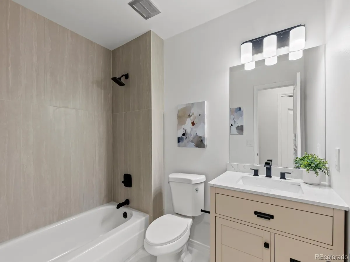 04152026183748 1200 32