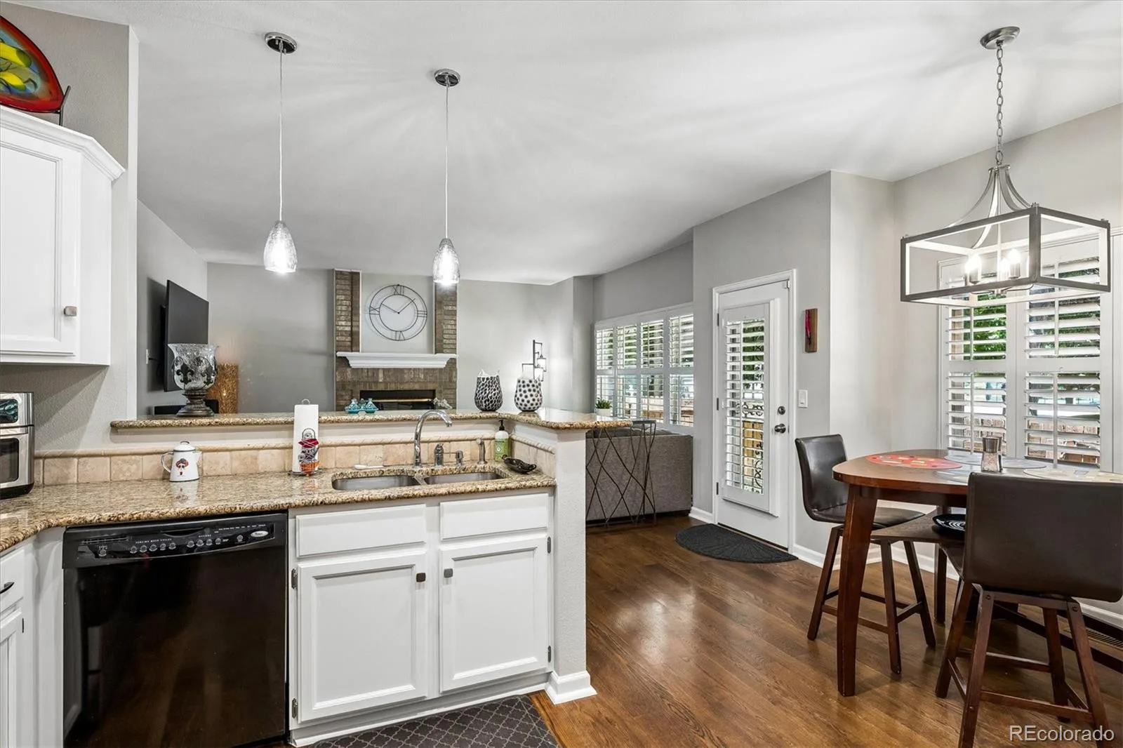 5155 E Weaver Drive Centennial CO 80121 MLS #REC4526987 06132026042244 1600 4