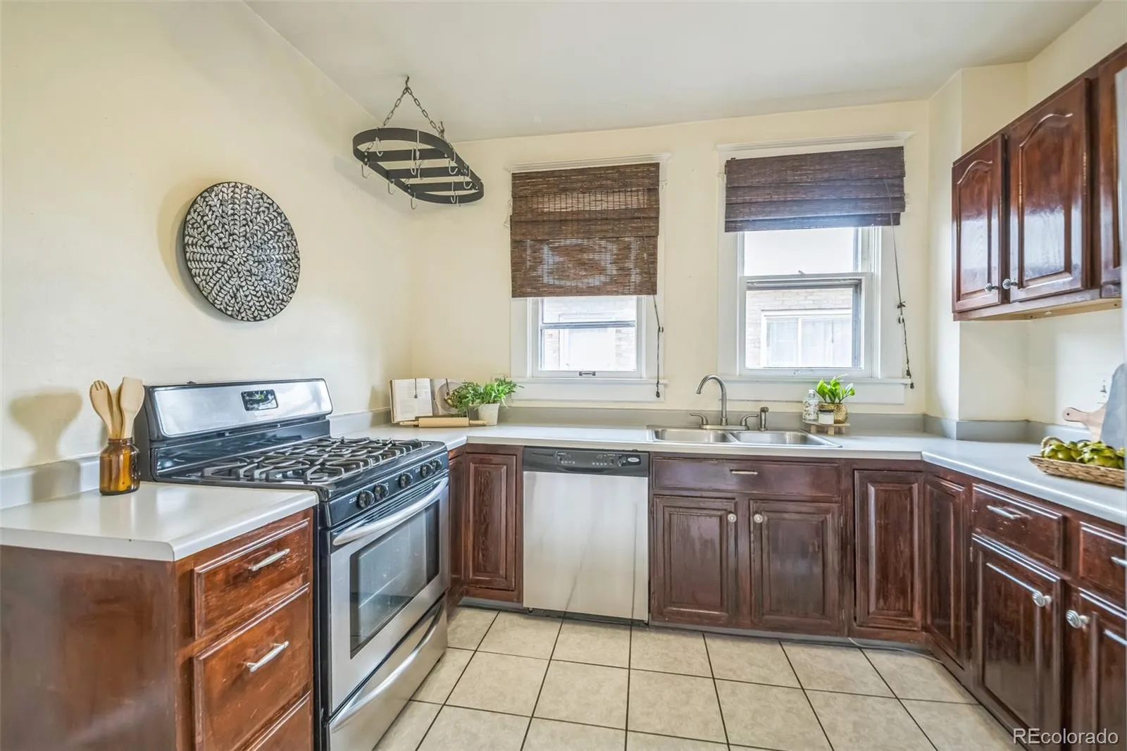 3024 W Denver Place Denver CO 80211 MLS #REC4528363 04242026204038 1600 10