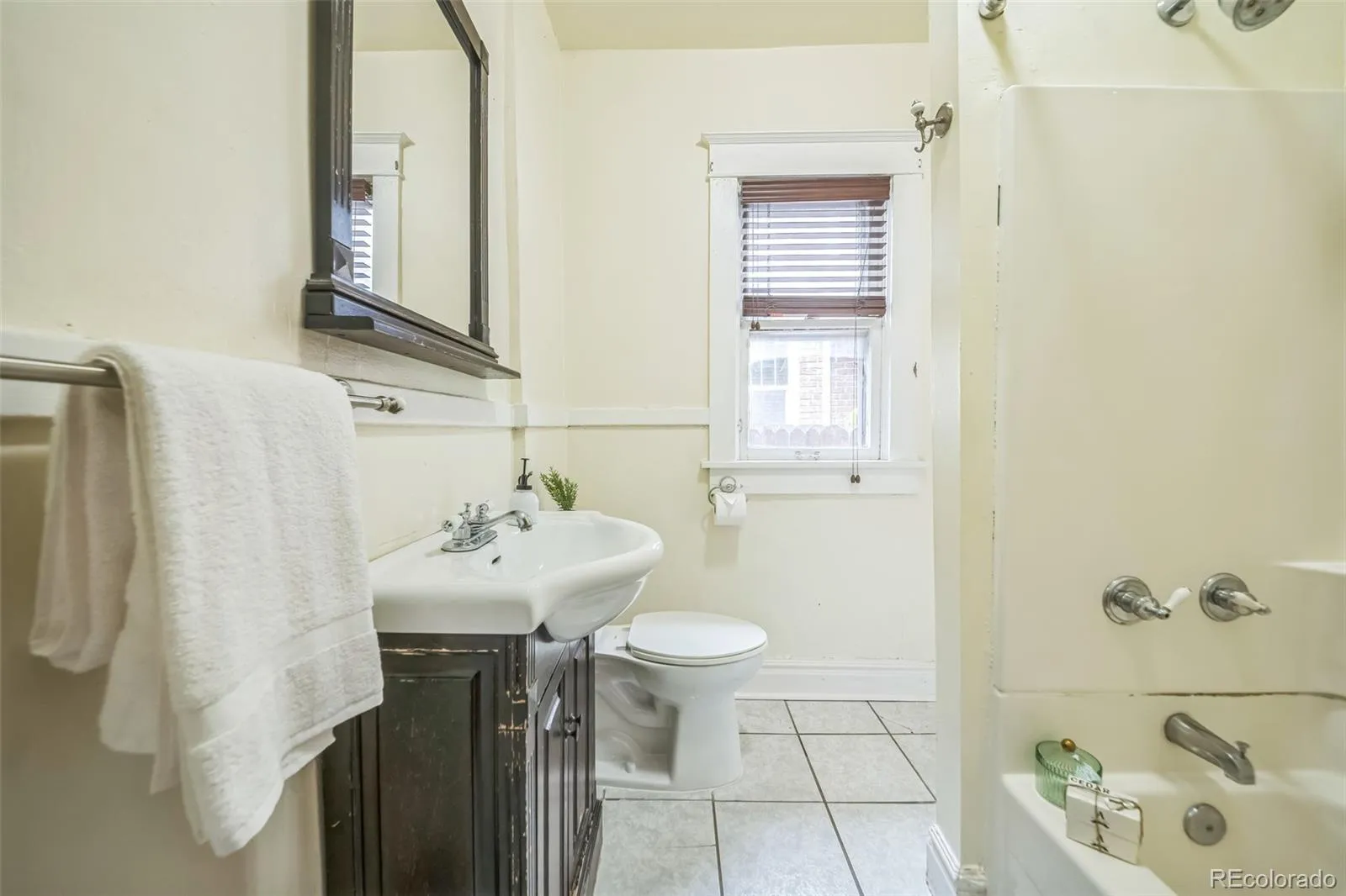 3024 W Denver Place Denver CO 80211 MLS #REC4528363 04242026204038 1600 18