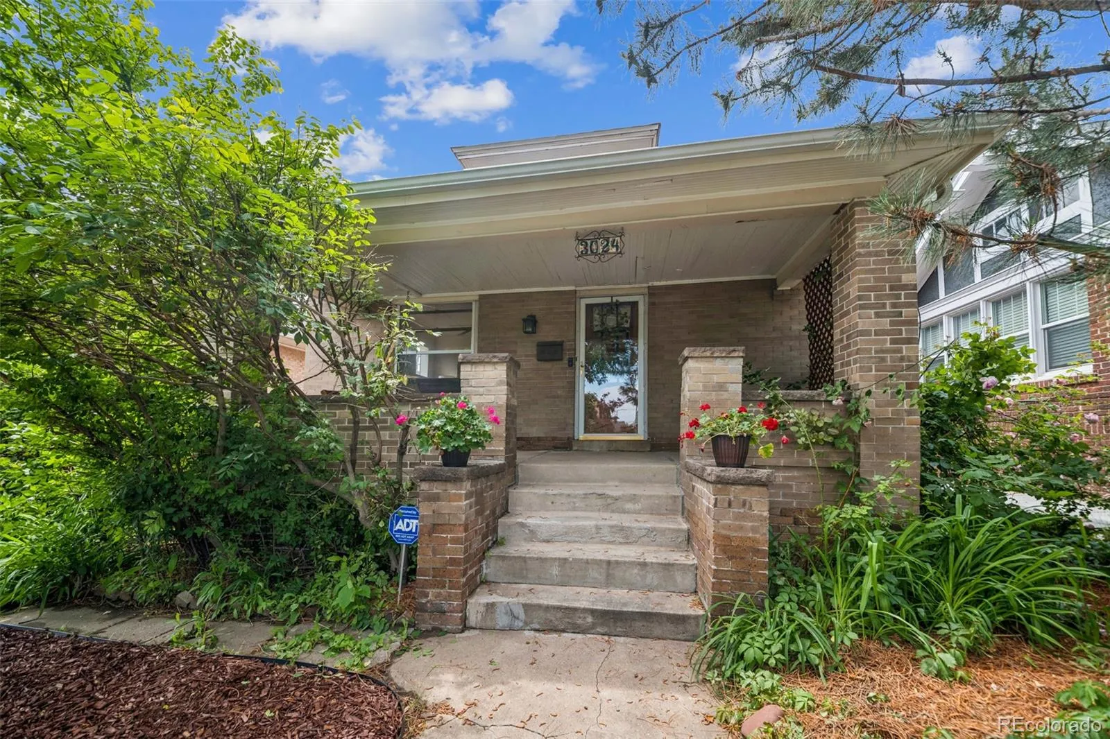 3024 W Denver Place Denver CO 80211 MLS #REC4528363 04242026204038 1600 27
