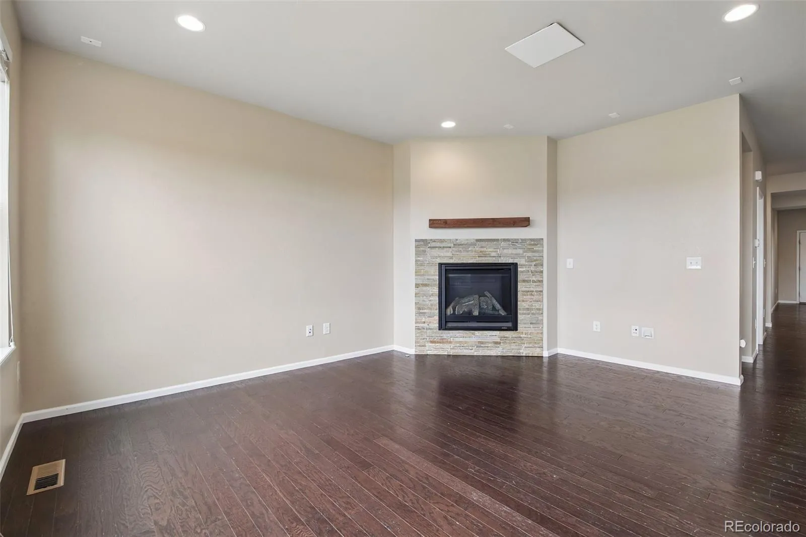 8645 Torrey Street Arvada CO 80007 MLS #REC4529875 05212026235622 1600 10