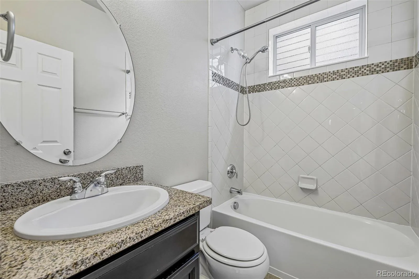 8645 Torrey Street Arvada CO 80007 MLS #REC4529875 05212026235622 1600 17