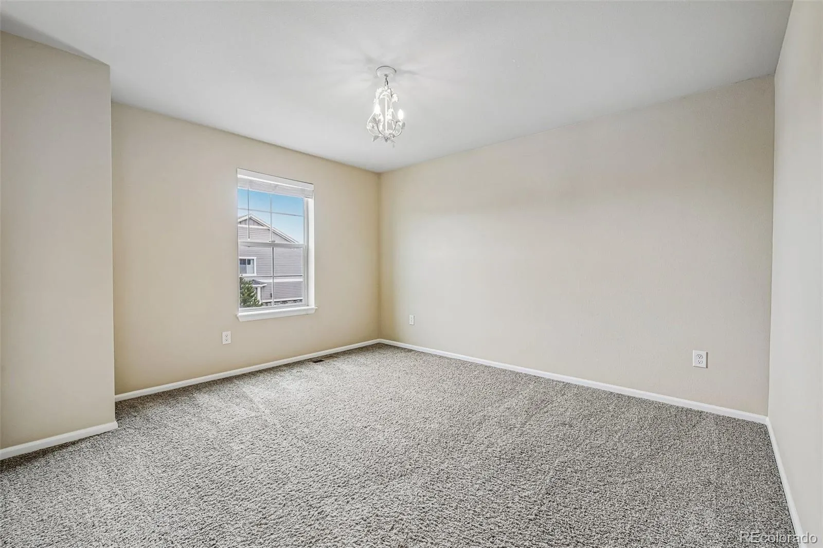 8645 Torrey Street Arvada CO 80007 MLS #REC4529875 05212026235622 1600 24