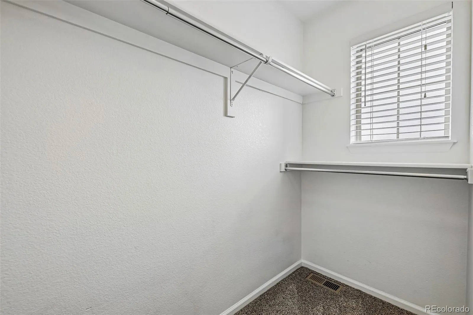 8645 Torrey Street Arvada CO 80007 MLS #REC4529875 05212026235622 1600 26