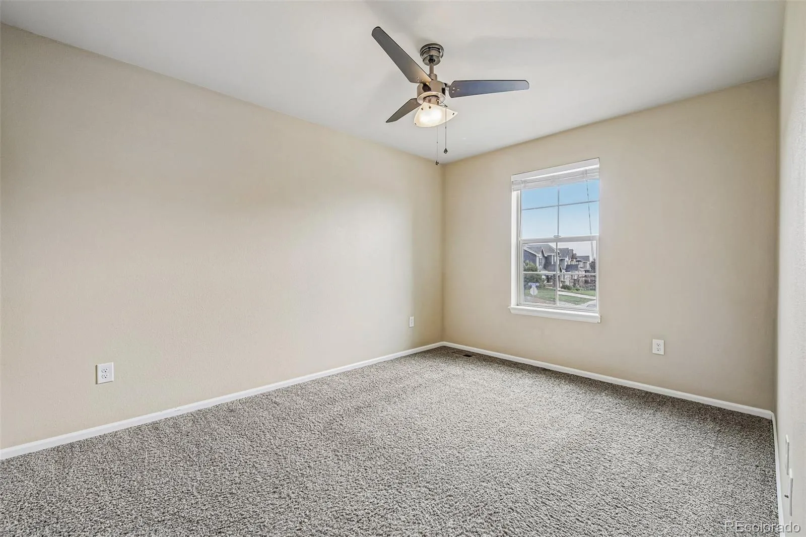 8645 Torrey Street Arvada CO 80007 MLS #REC4529875 05212026235622 1600 27