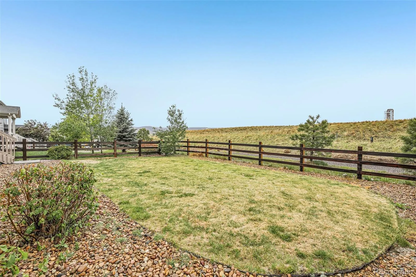 8645 Torrey Street Arvada CO 80007 MLS #REC4529875 05212026235622 1600 43