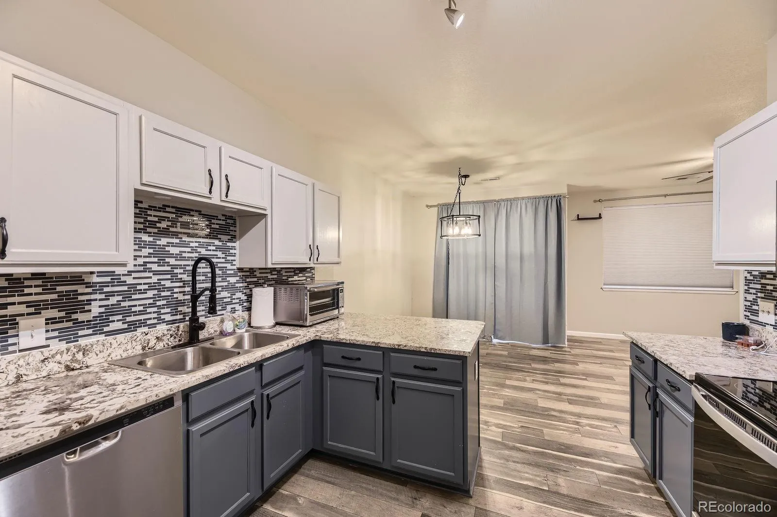 22520 E Ontario Drive #101 Aurora CO 80016 MLS #REC4530339 04082026142257 1600 10