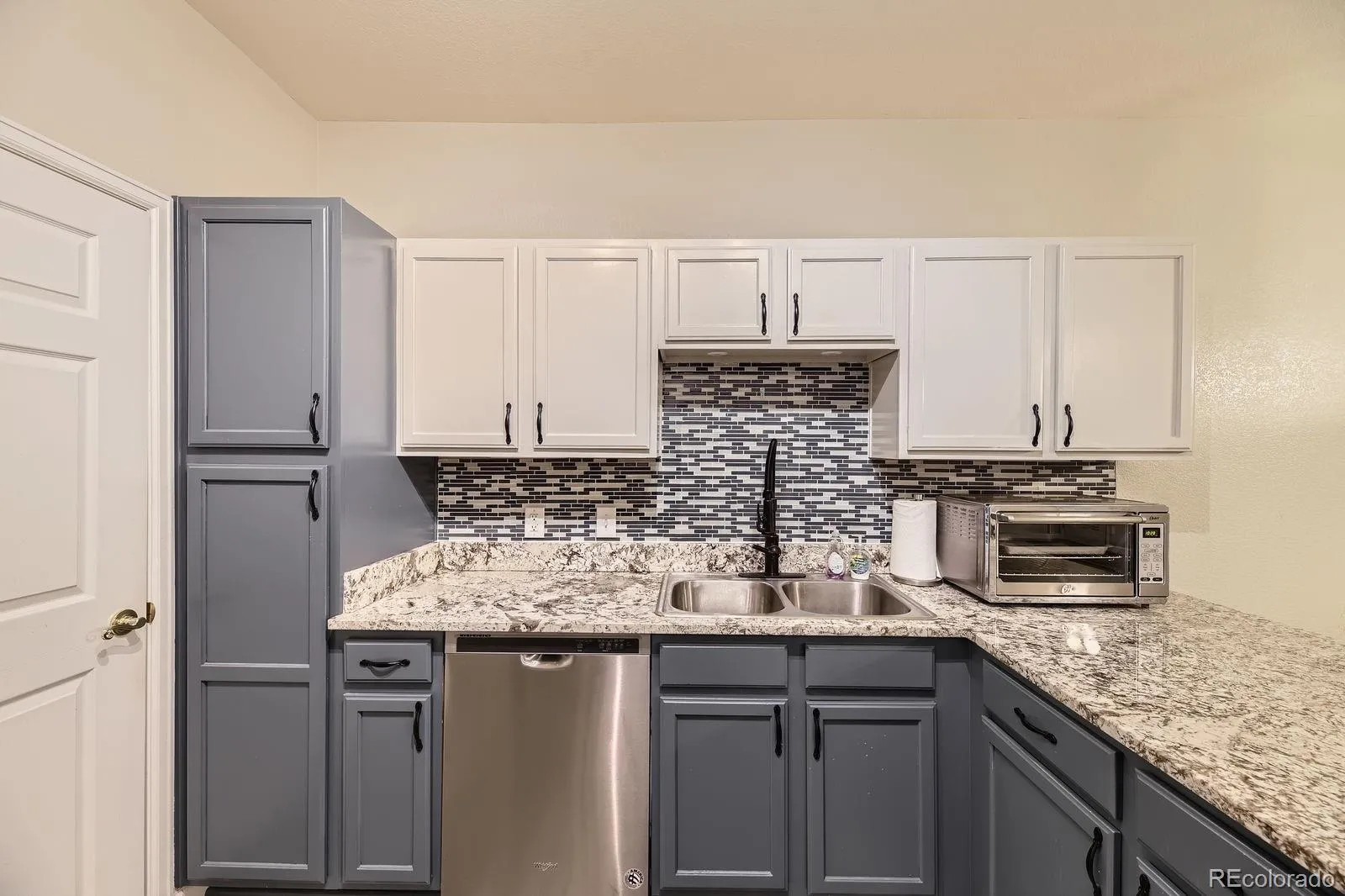 22520 E Ontario Drive #101 Aurora CO 80016 MLS #REC4530339 04082026142257 1600 11