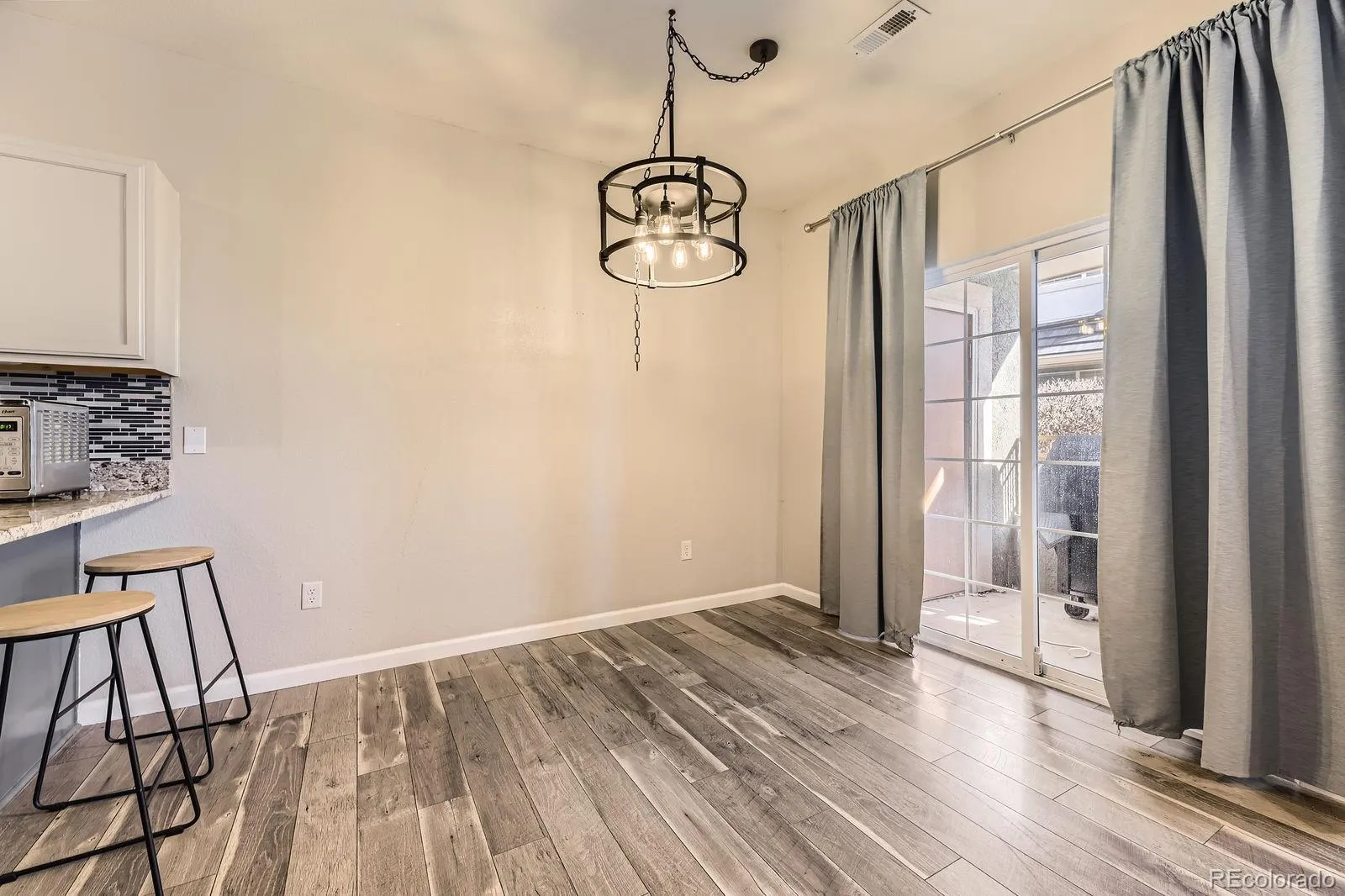 22520 E Ontario Drive #101 Aurora CO 80016 MLS #REC4530339 04082026142257 1600 13