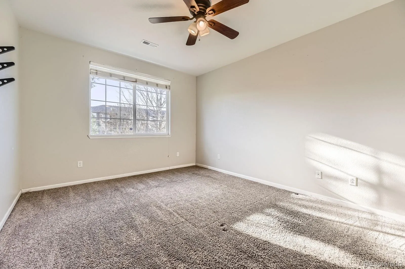 22520 E Ontario Drive #101 Aurora CO 80016 MLS #REC4530339 04082026142257 1600 14