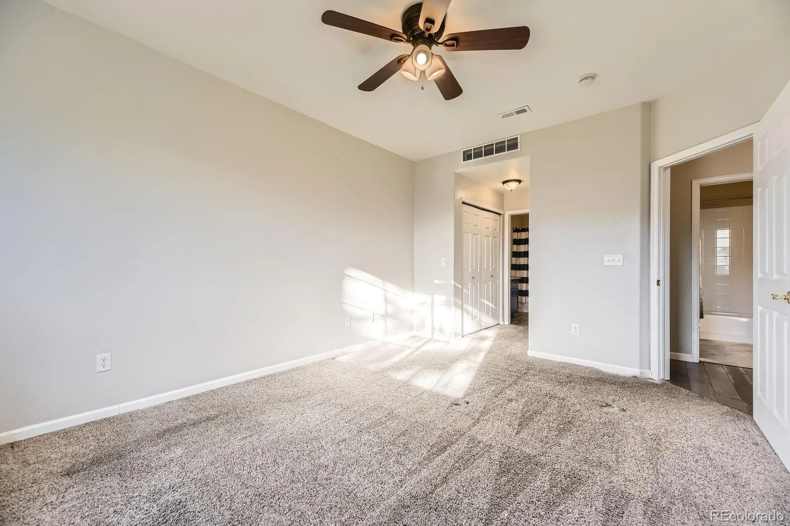 22520 E Ontario Drive #101 Aurora CO 80016 MLS #REC4530339 04082026142257 1600 17