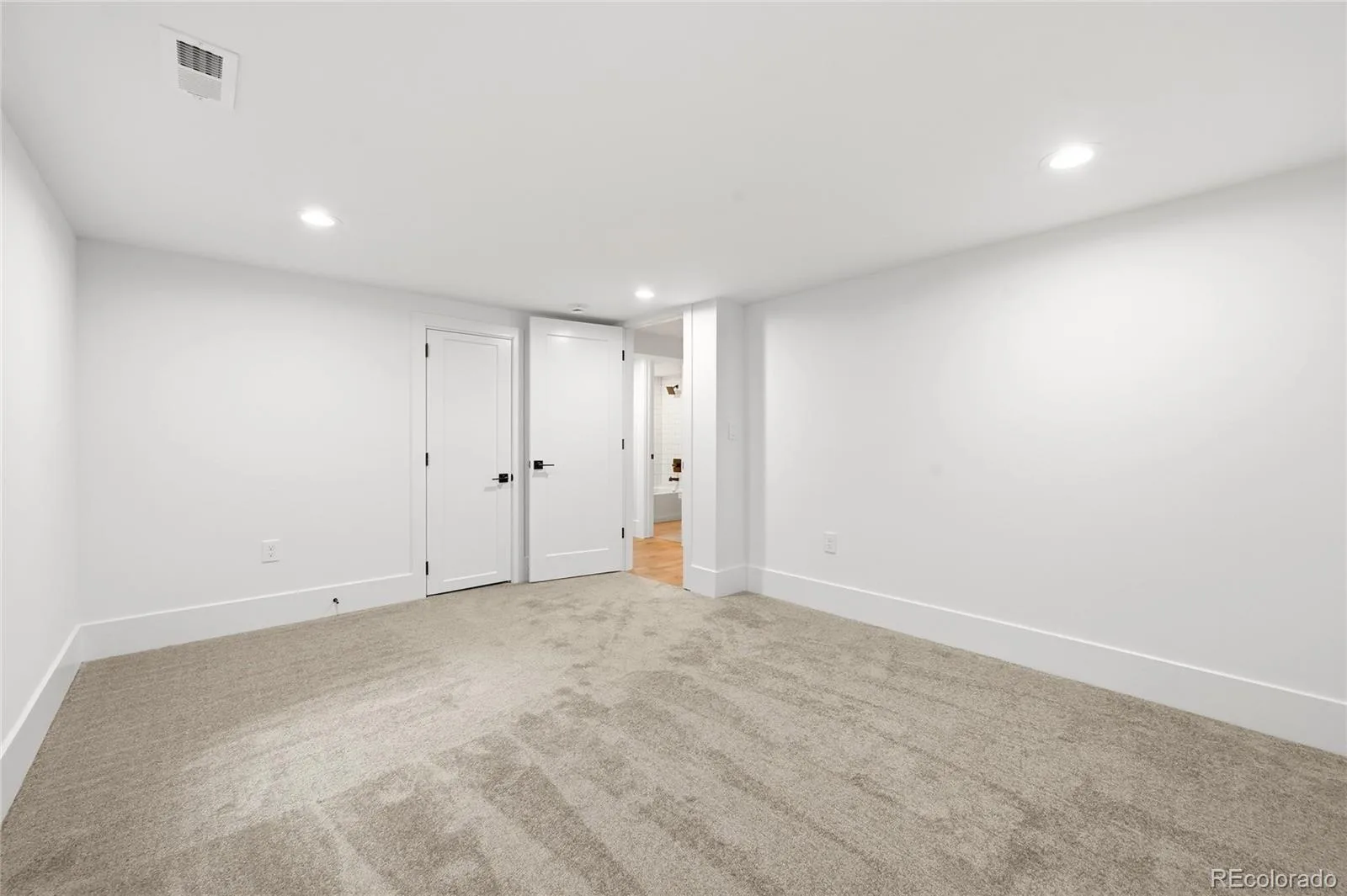 2466 S Krameria Street Denver CO 80222 MLS #REC4531468 06102026200714 1600 20