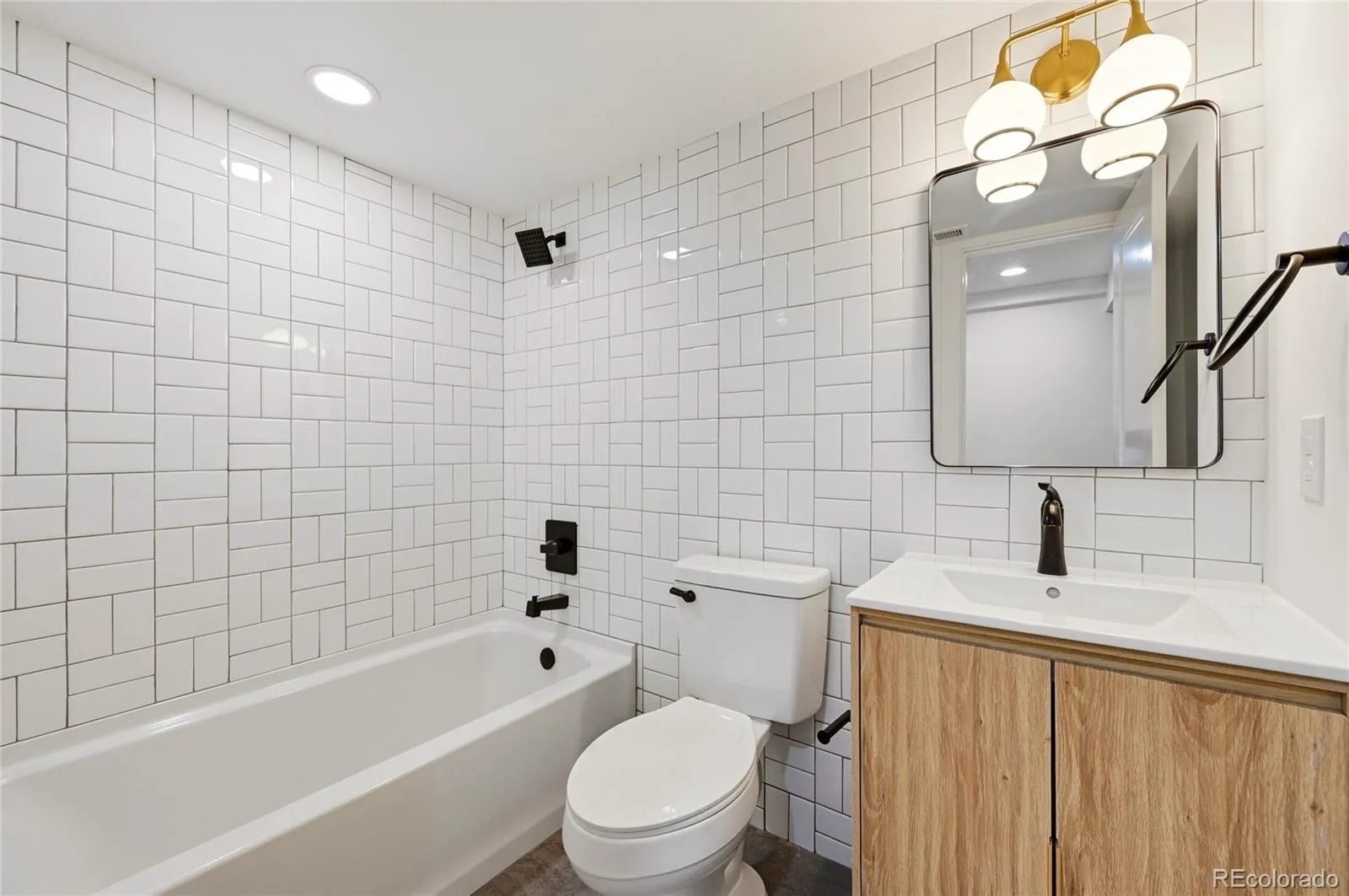 2466 S Krameria Street Denver CO 80222 MLS #REC4531468 06102026200714 1600 24