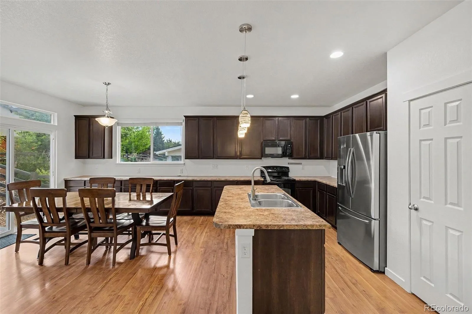 8922 Ellis Street Arvada CO 80005 MLS #REC4537515 05092026022628 1600 6