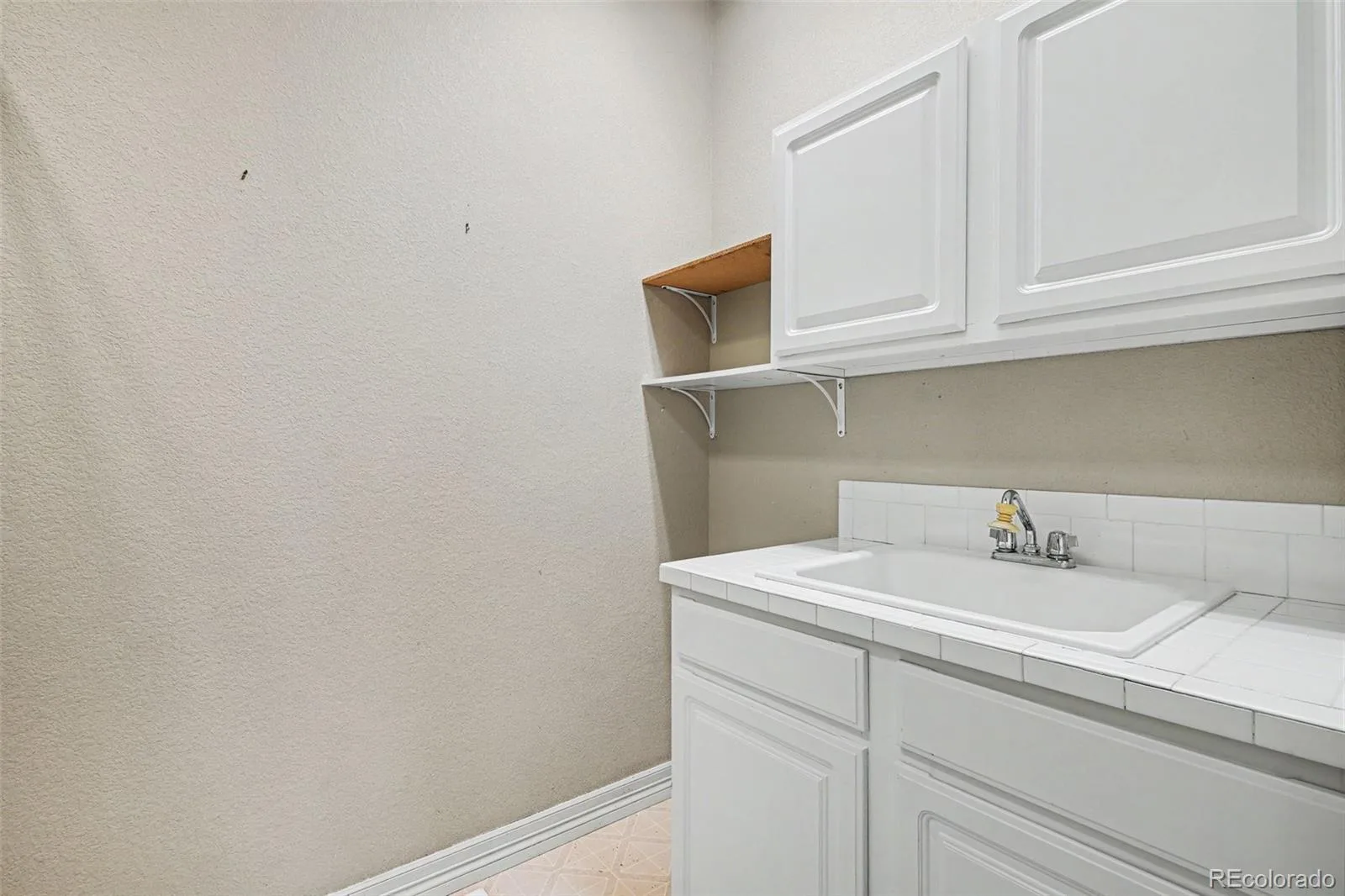 540 Wenlock Court Castle Rock CO 80104 | MLS #REC4537655 08262026150621 1600 22