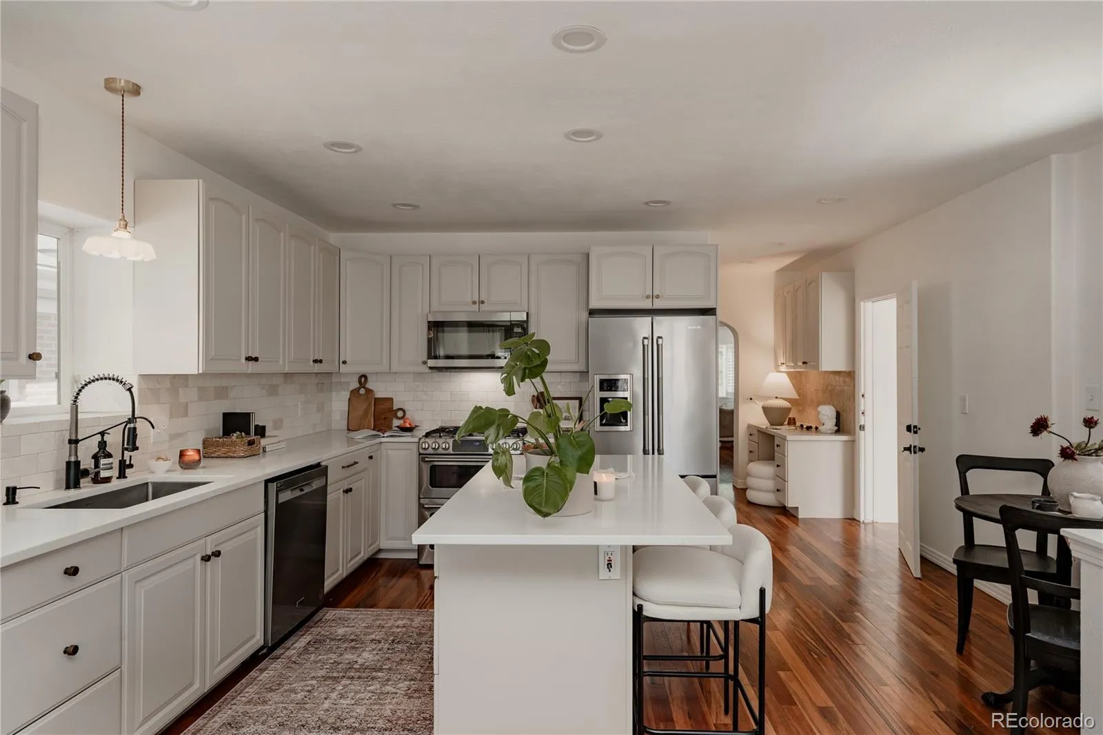 1679 S Grant Street Denver CO 80210 MLS #REC4540980 05202026224540 1600 23