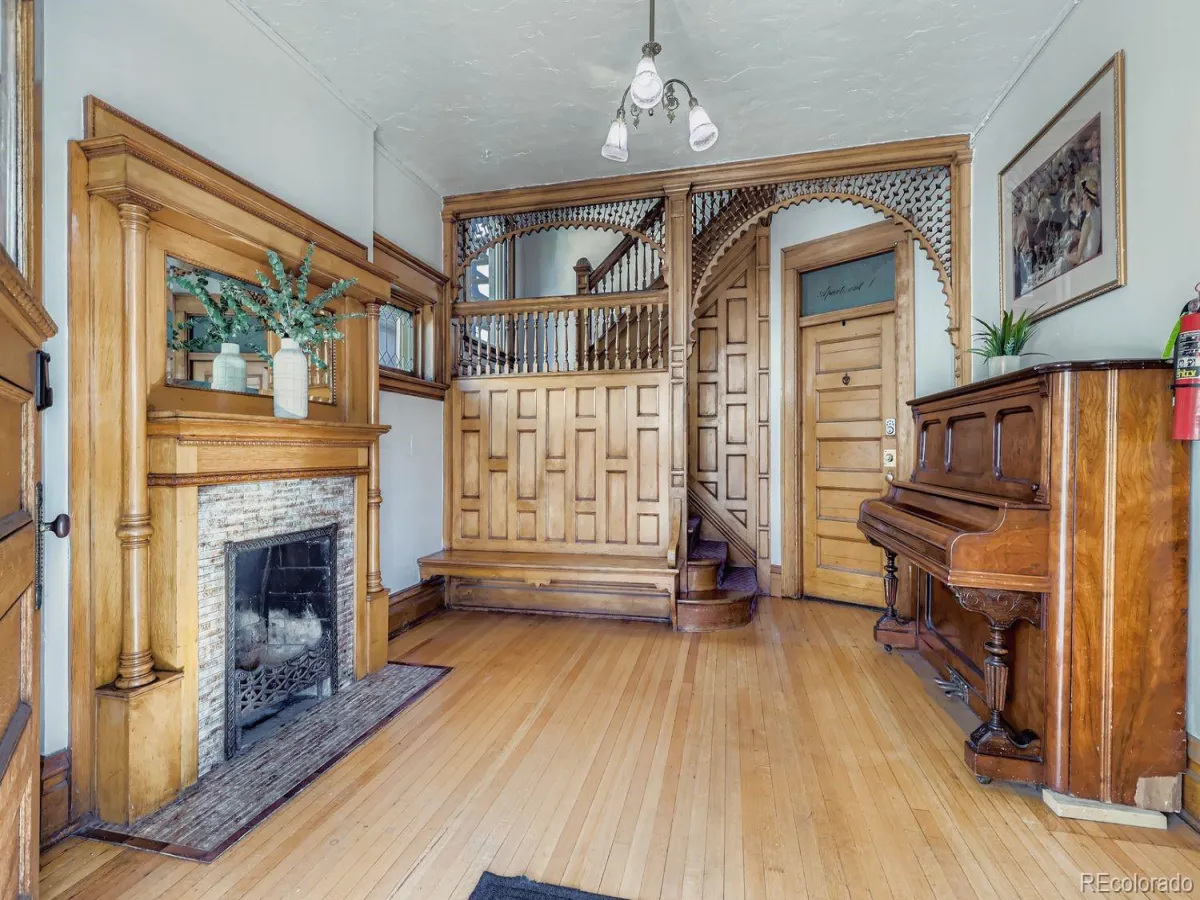 1406 Clayton Street Denver CO 80206 MLS #REC4541497 05272026023416 1200 3