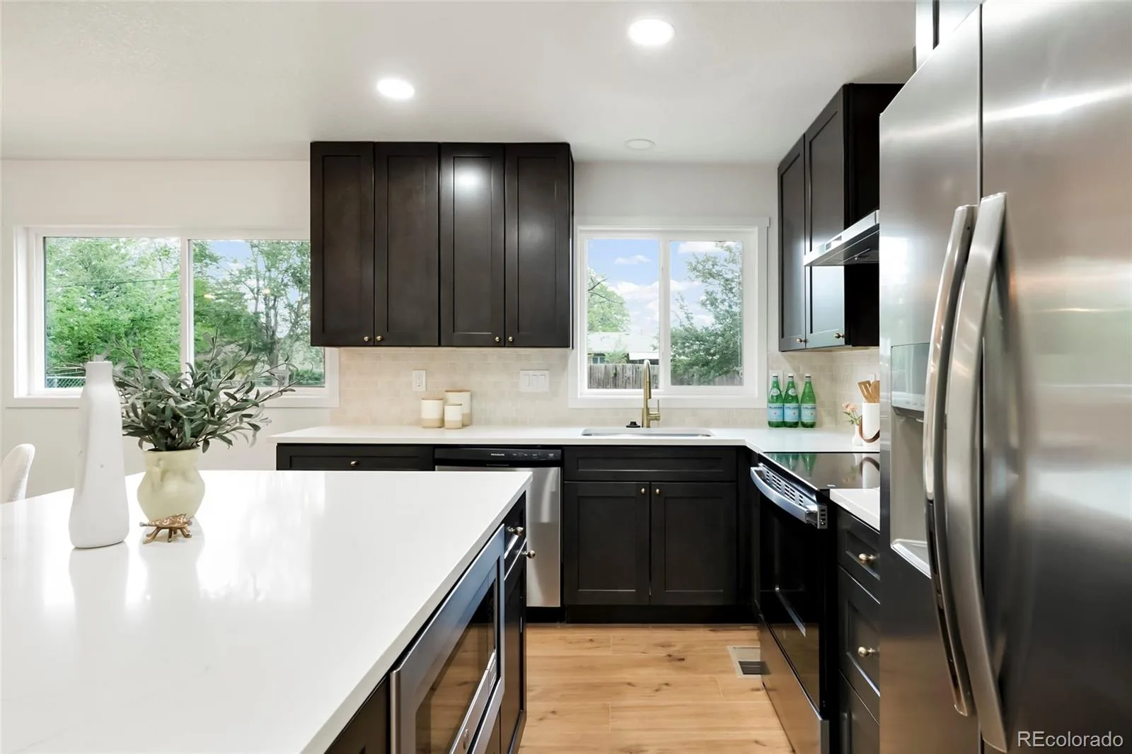 106 Emerald Street Broomfield CO 80020 MLS #REC4542429 06092026001053 1600 11