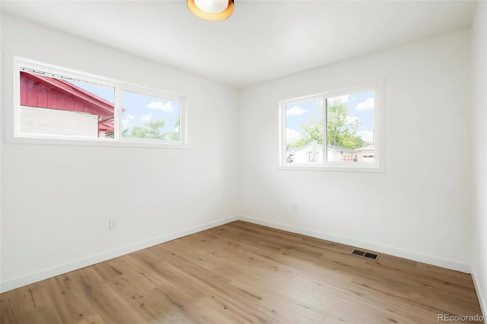 106 Emerald Street Broomfield CO 80020 MLS #REC4542429 06092026001053 1600 18