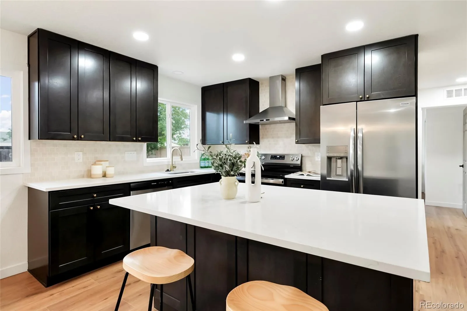 106 Emerald Street Broomfield CO 80020 MLS #REC4542429 06092026001053 1600 6