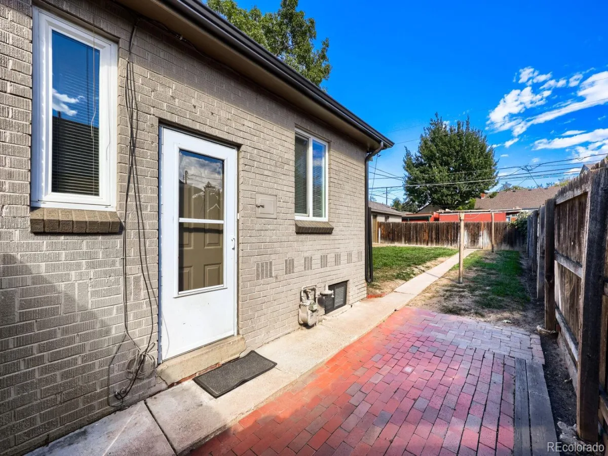 2116 S Grant Street Denver CO 80210 | MLS #REC4544060 10102026150710 1200 25