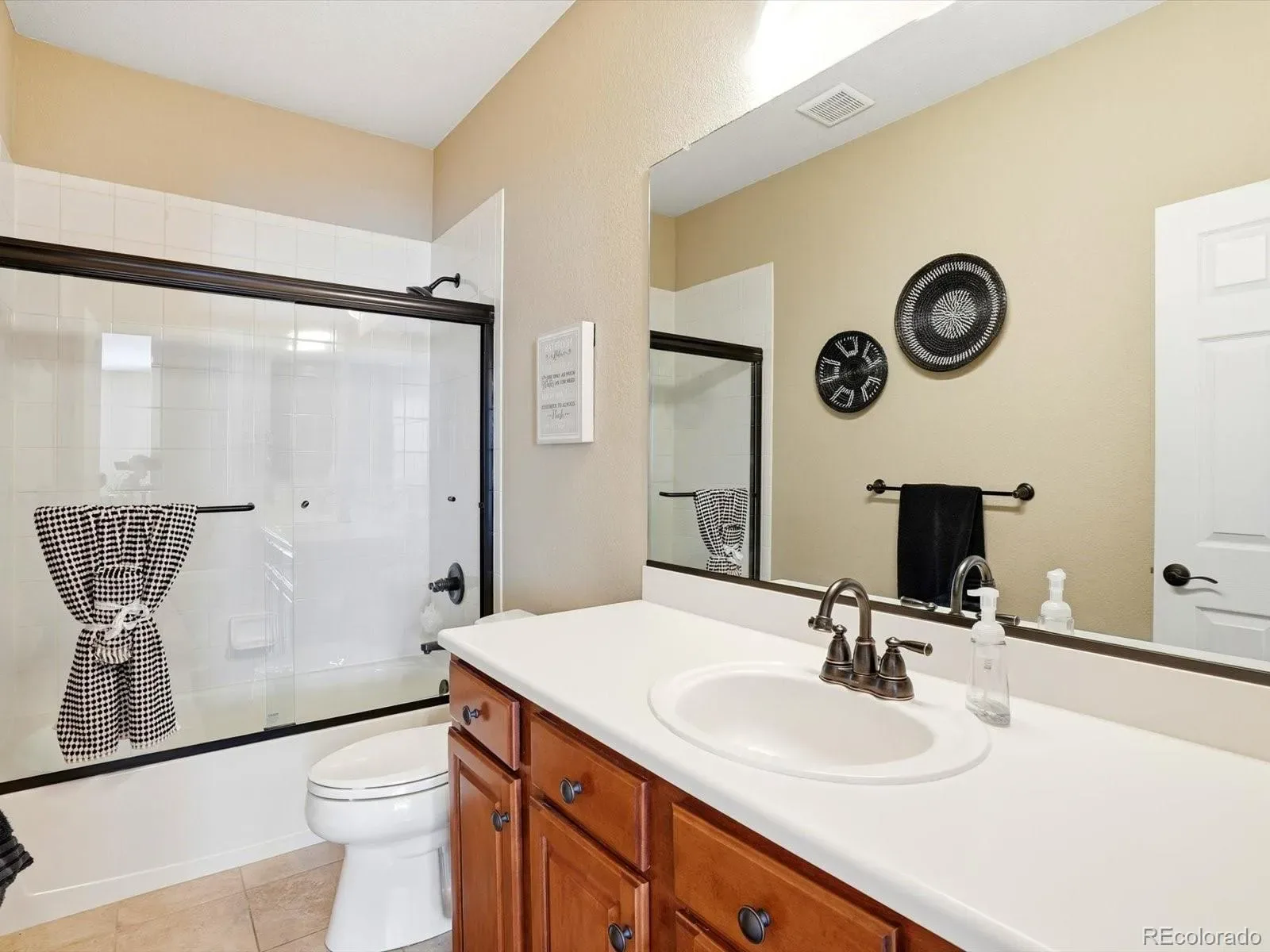 6638 W Hamilton Drive Lakewood CO 80227 MLS #REC4544621 03202026210858 1600 31