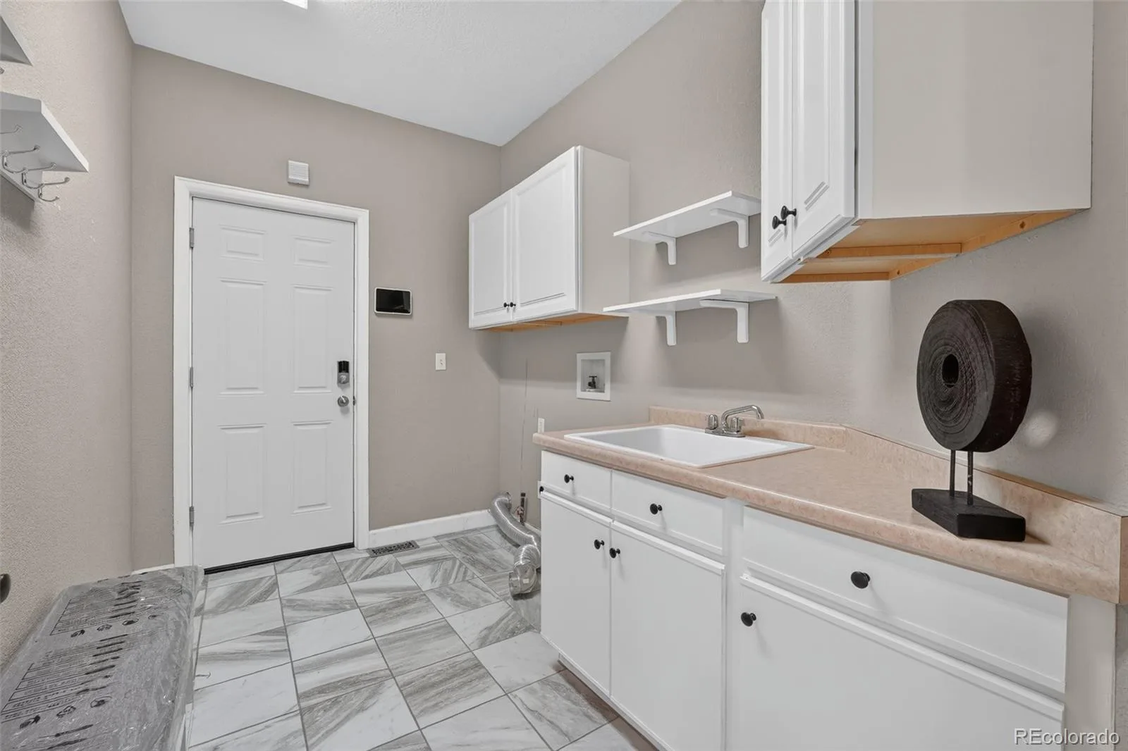 6638 W Hamilton Drive Lakewood CO 80227 | MLS #REC4544621 08282026144845 1600 16